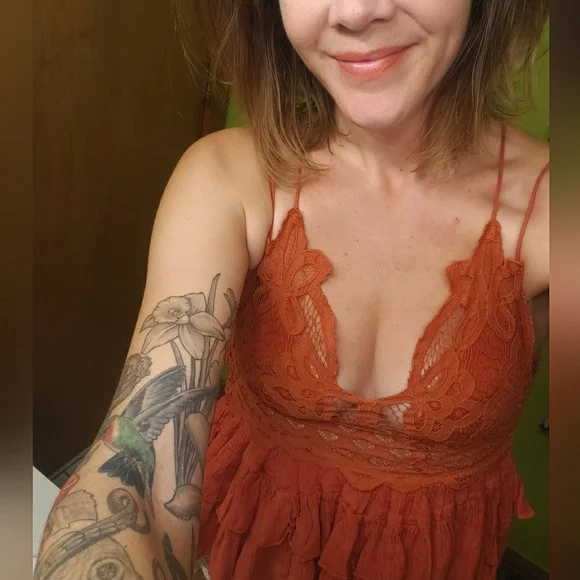 NWT/ Free People/ Adele peplum lace deep v top/ pumpkin - Picture 2 of 10